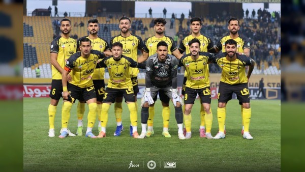 درگیری سنگین سپاهان و استقلال در نقش جهان!