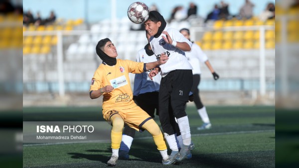 شکست سنگین فرا ایساتیس در برابر خاتون بم با نتیجه 4-0