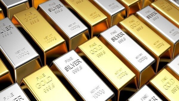 کاهش قیمت طلا و نقره در بازار جهانی | آخرین تحولات