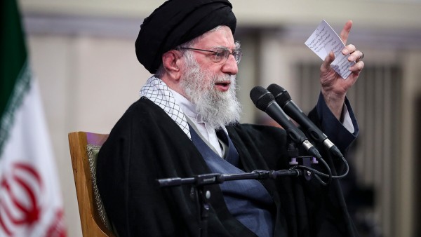رهبر انقلاب: جمهوری اسلامی به عدالت و تقوا نیاز دارد