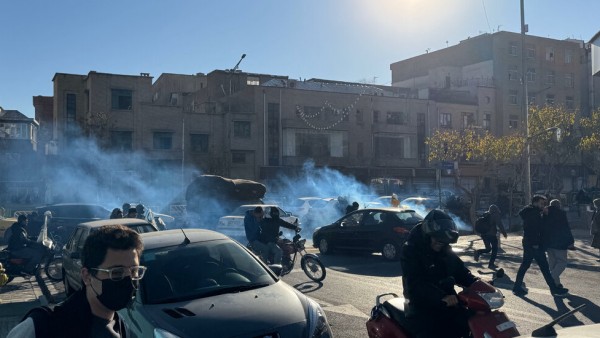 ترامپ هشدار داد: آمریکا به کمک معترضان ایران می‌آید!