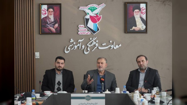 جنگ فرهنگی دشمن و تاکید بر روایت درست واقعیت ها