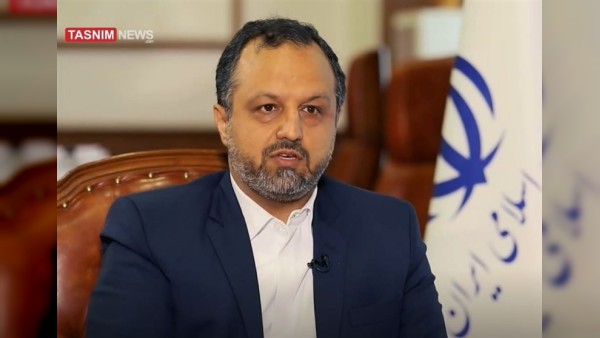 وزیر اقتصاد: تک نرخی کردن ارز در شرایط تحریمی غیر ممکن است