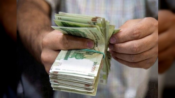 کف و سقف عیدی 1404 اعلام شد؛ حق قانونی کارگران ساعتی چیست؟