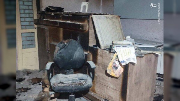 فاجعه کتاب سوزی در ایران؛ نابودی گنجینه های فرهنگی در اغتشاشات اخیر