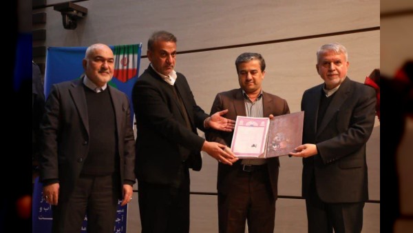 سند مالکیت کاخ آپادانا و موزه شوش به وزارت میراث فرهنگی اهدا شد