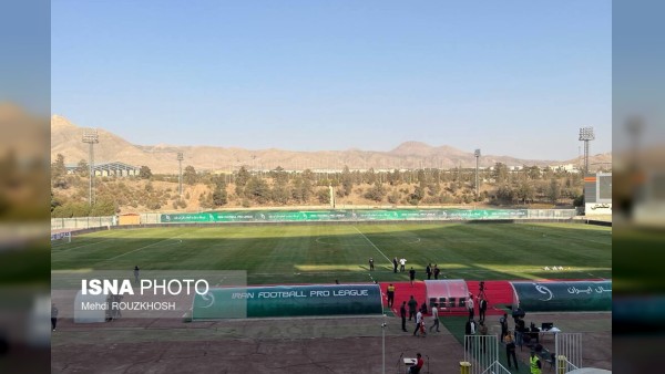 استفاده از چمن هیبریدی در ورزشگاه تختی تا آبان سال آینده