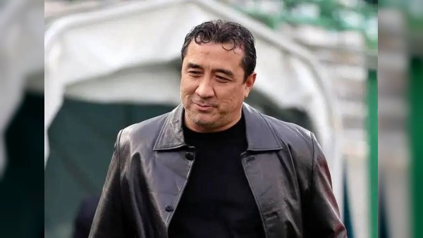خداداد عزیزی درباره لغو بازی تراکتور و شمس آذر توضیح داد