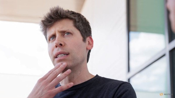 OpenAI CEO درباره شبکه اجتماعی هوش مصنوعی Moltbook چه گفت؟