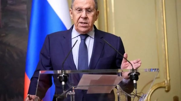 لاوروف هشدار داد: تنش ایران و اسرائیل می تواند خاورمیانه را منفجر کند