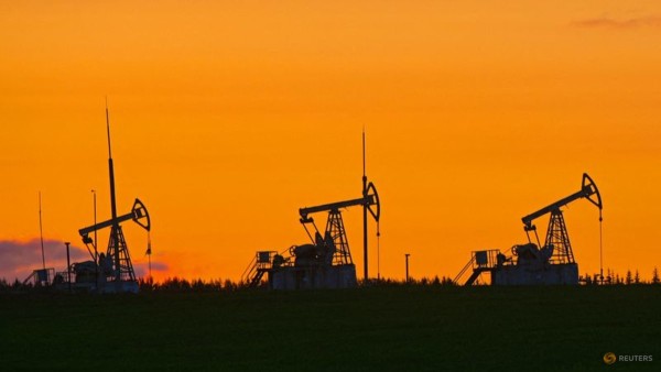 افزایش قیمت نفت با تشدید تنش نظامی آمریکا و ایران در خلیج فارس